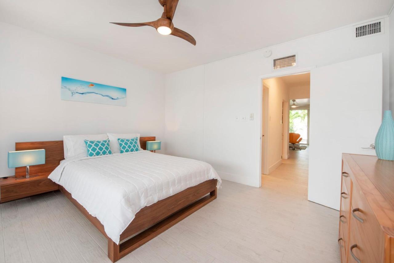 Beach Living At Island Pine Villas Blse George Town Eksteriør bilde