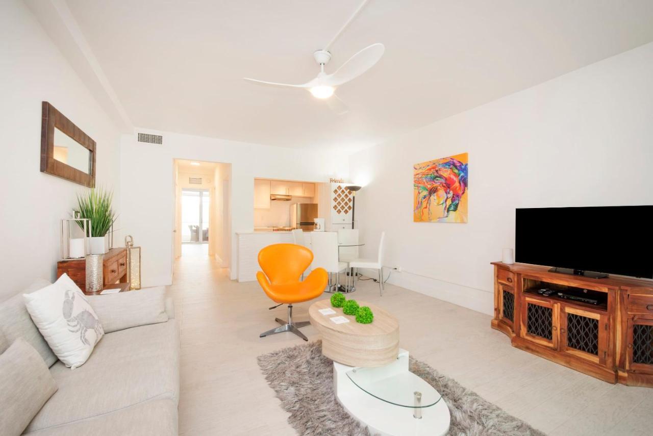 Beach Living At Island Pine Villas Blse George Town Eksteriør bilde
