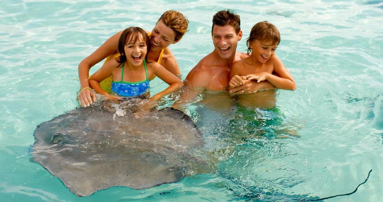 Beach Living At Island Pine Villas Blse George Town Eksteriør bilde